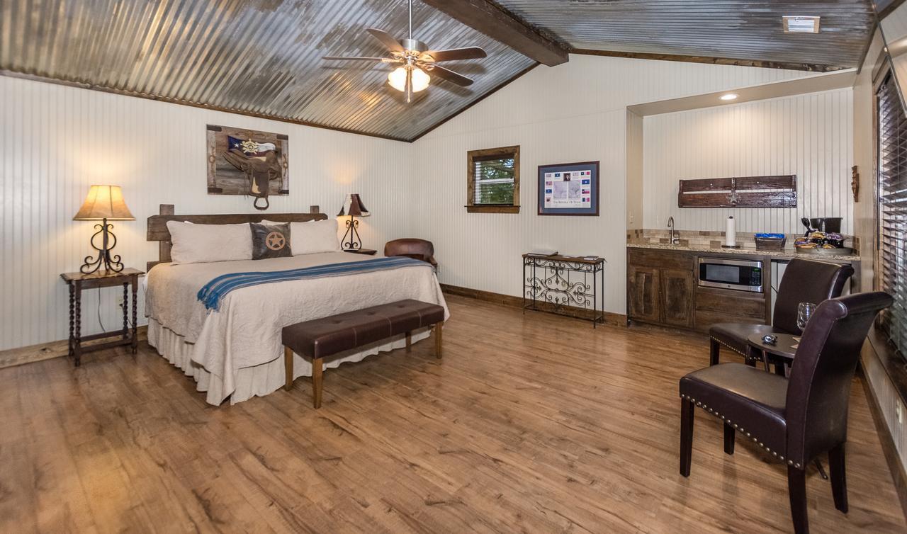 Vineyard Trail Cottages- Adults Only Fredericksburg Zimmer foto