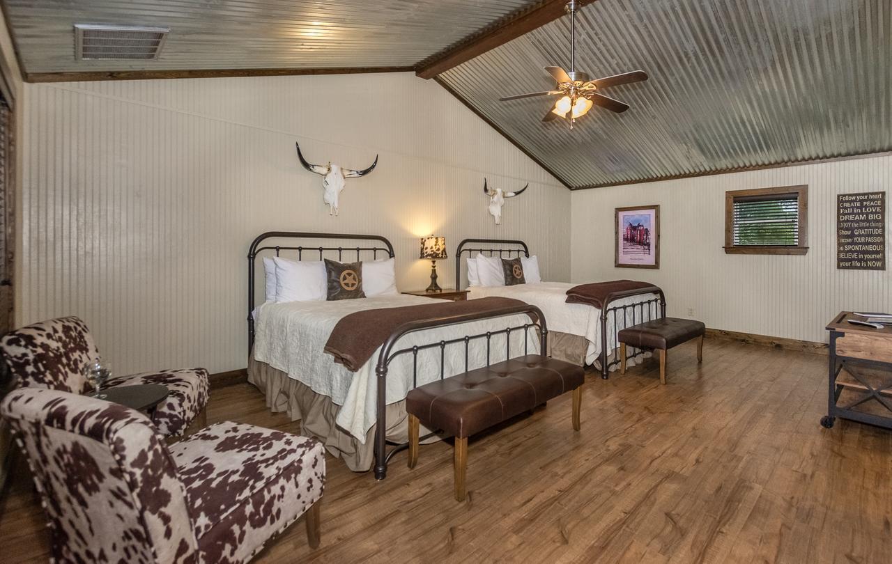 Vineyard Trail Cottages- Adults Only Fredericksburg Zimmer foto