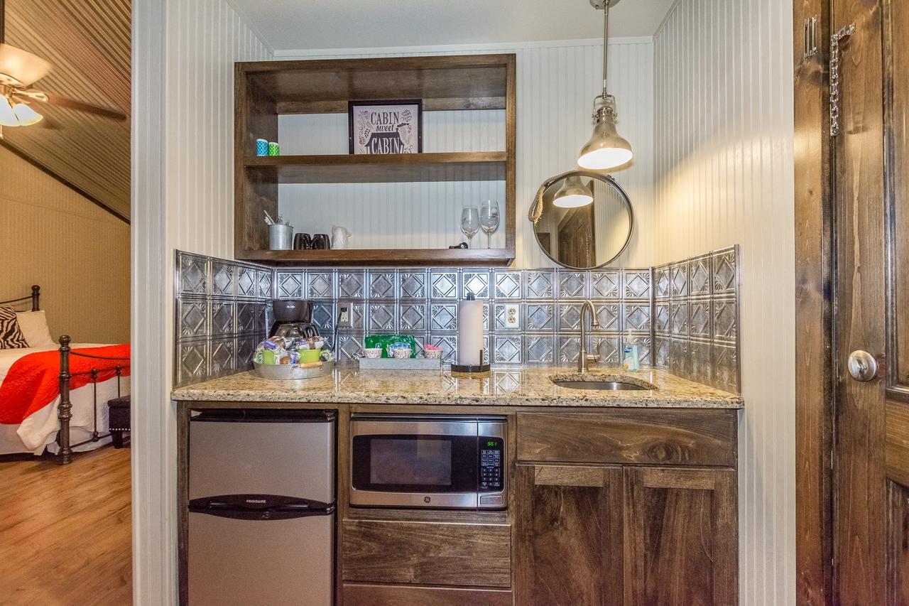 Vineyard Trail Cottages- Adults Only Fredericksburg Zimmer foto
