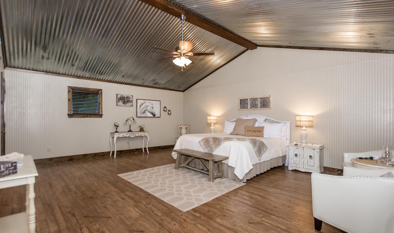 Vineyard Trail Cottages- Adults Only Fredericksburg Zimmer foto